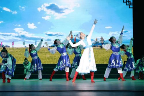 平?jīng)鍪小敖h百年 初心如磐”文藝惠民展演節(jié)目預(yù)告 匠心匯聚，藝韻頌黨